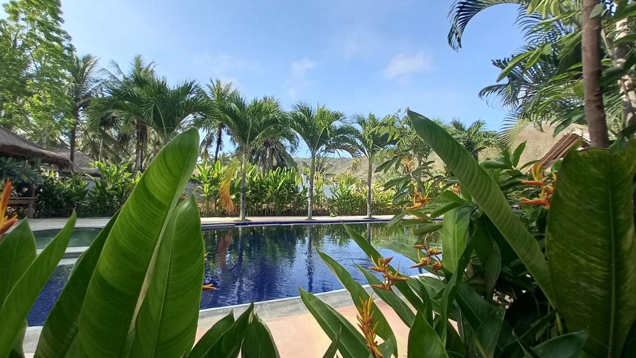 Palm Green Hotel Kuta  Exteriör bild
